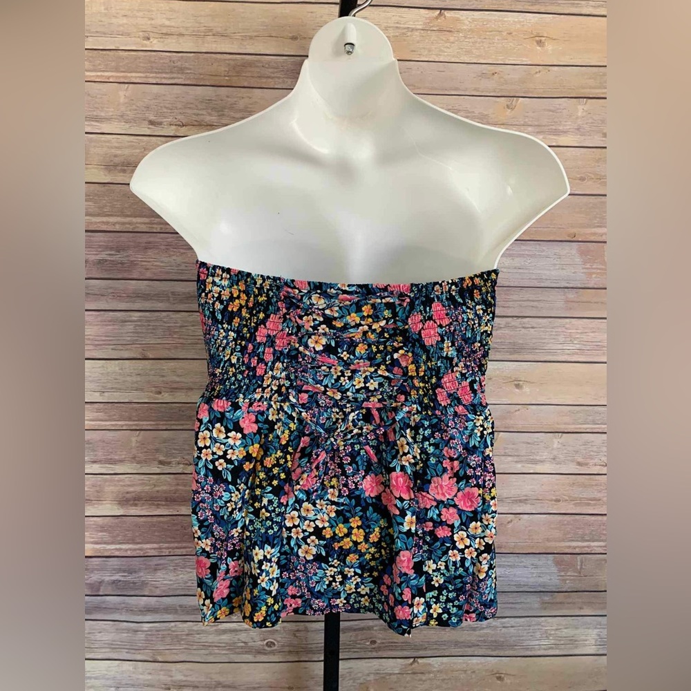 Torrid - Size 2 - Picture 5 of 11